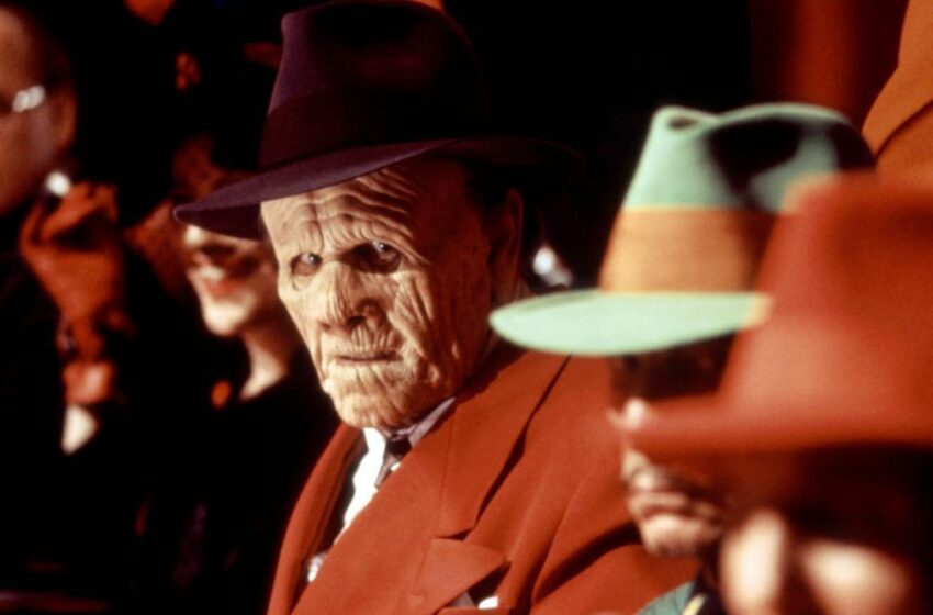  “Dick Tracy” (1990): A Visual and Stylistic Marvel in Retrospect – Film Review